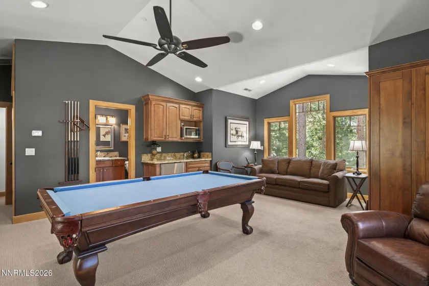 4th Bedroom/Game Room