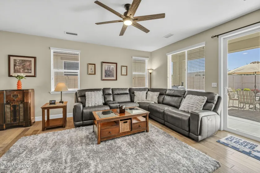 10020 Ignacio, Reno, Nevada 89521, 3 Bedrooms Bedrooms, ,2 BathroomsBathrooms,Residential,Residential,Ignacio,260004731