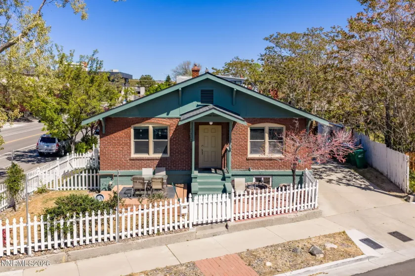 307 Moran, Reno, Nevada 89502, 2 Bedrooms Bedrooms, ,3 BathroomsBathrooms,Residential Income,Residential,Moran,260004733