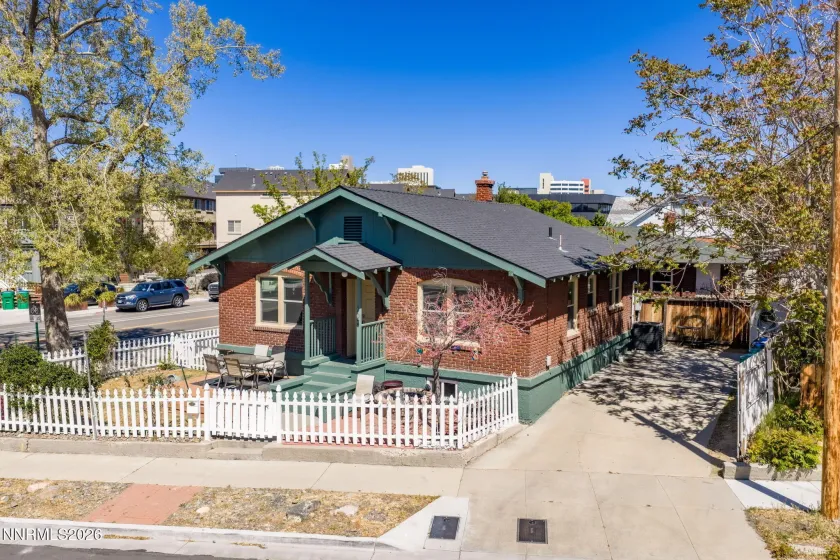 307 Moran, Reno, Nevada 89502, 2 Bedrooms Bedrooms, ,3 BathroomsBathrooms,Residential Income,Residential,Moran,260004733