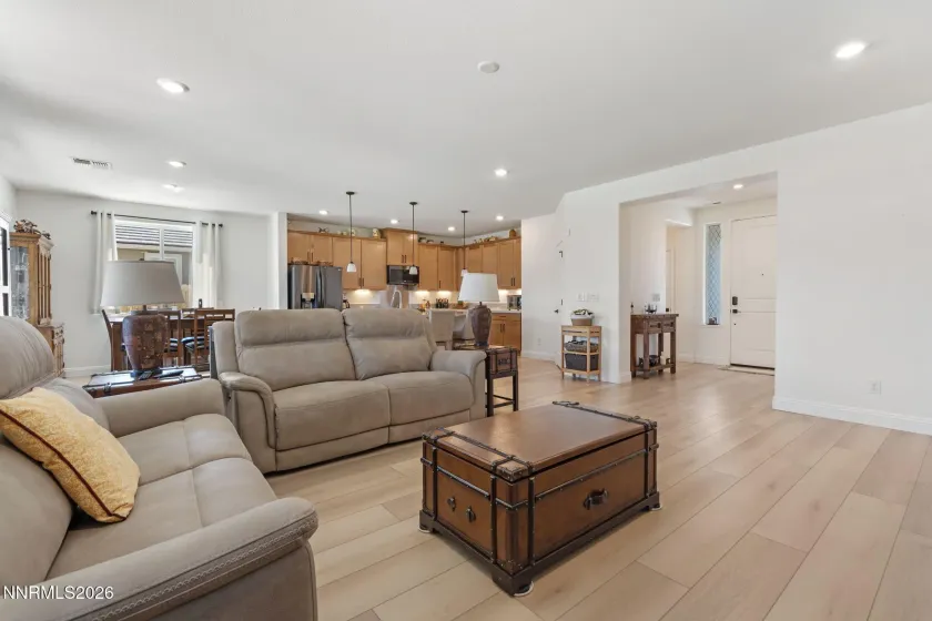 2266 Cloud Berry, Sparks, Nevada 89441, 4 Bedrooms Bedrooms, ,3 BathroomsBathrooms,Residential,Residential,Cloud Berry,260004738