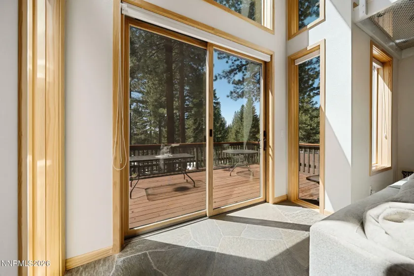 949 Dana, Incline Village, Nevada 89451, 3 Bedrooms Bedrooms, ,2 BathroomsBathrooms,Residential,Residential,Dana,260004741