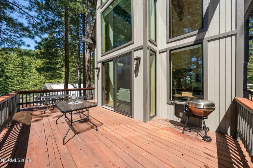 949 Dana, Incline Village, Nevada 89451, 3 Bedrooms Bedrooms, ,2 BathroomsBathrooms,Residential,Residential,Dana,260004741