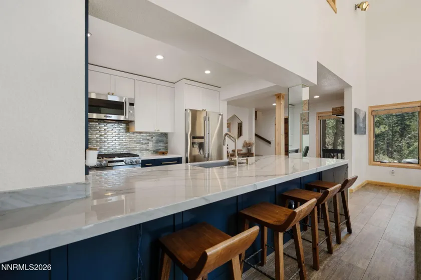 949 Dana, Incline Village, Nevada 89451, 3 Bedrooms Bedrooms, ,2 BathroomsBathrooms,Residential,Residential,Dana,260004741