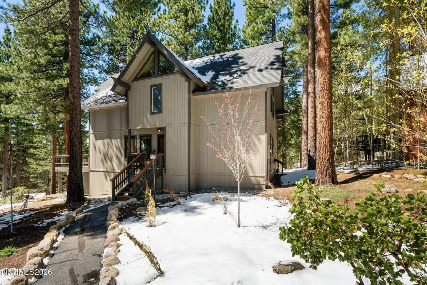 949 Dana, Incline Village, Nevada 89451, 3 Bedrooms Bedrooms, ,2 BathroomsBathrooms,Residential,Residential,Dana,260004741