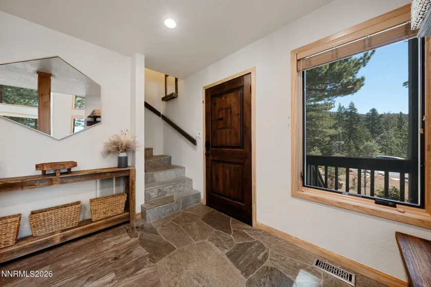 949 Dana, Incline Village, Nevada 89451, 3 Bedrooms Bedrooms, ,2 BathroomsBathrooms,Residential,Residential,Dana,260004741