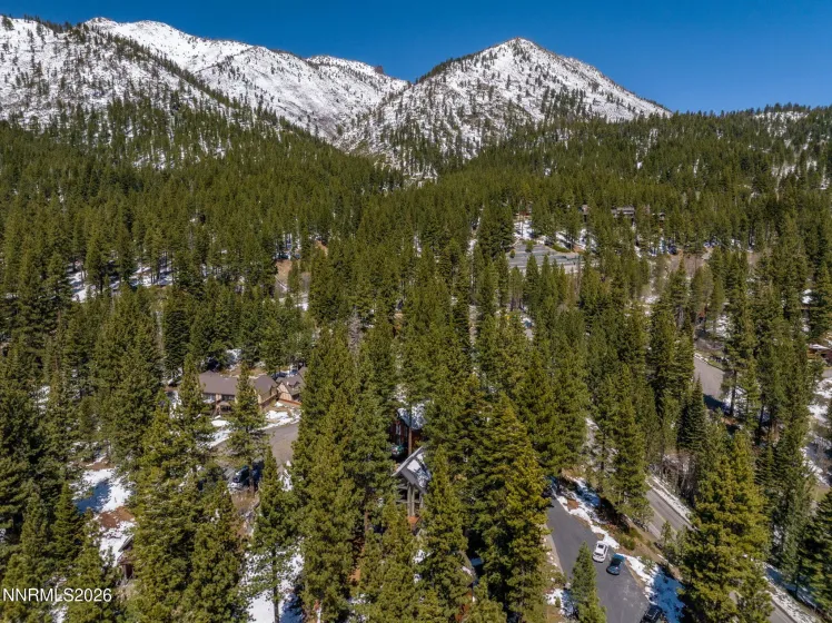 949 Dana, Incline Village, Nevada 89451, 3 Bedrooms Bedrooms, ,2 BathroomsBathrooms,Residential,Residential,Dana,260004741