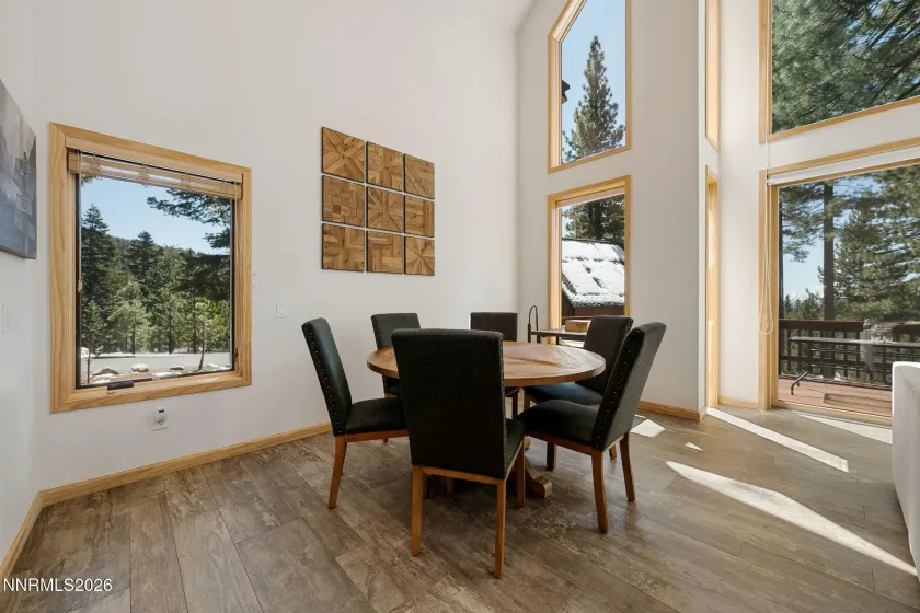 949 Dana, Incline Village, Nevada 89451, 3 Bedrooms Bedrooms, ,2 BathroomsBathrooms,Residential,Residential,Dana,260004741