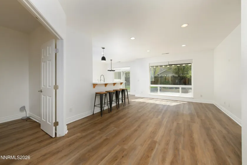 1379 Elges, Gardnerville, Nevada 89410, 3 Bedrooms Bedrooms, ,2 BathroomsBathrooms,Residential,Residential,Elges,260004743