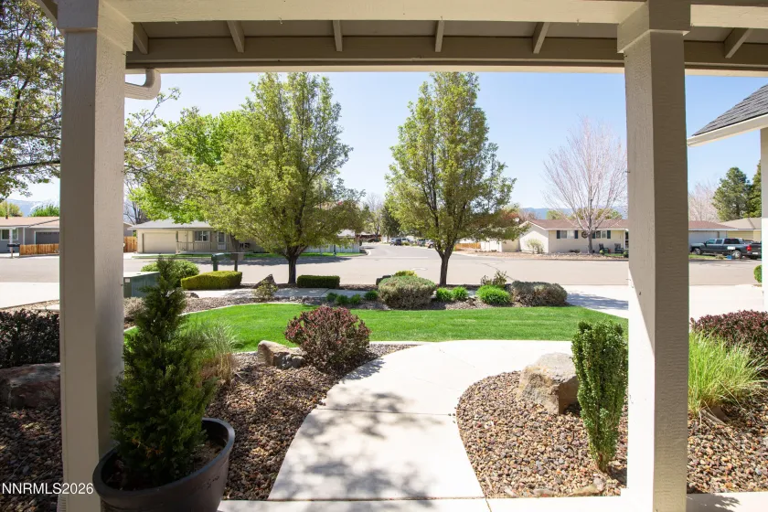 1379 Elges, Gardnerville, Nevada 89410, 3 Bedrooms Bedrooms, ,2 BathroomsBathrooms,Residential,Residential,Elges,260004743