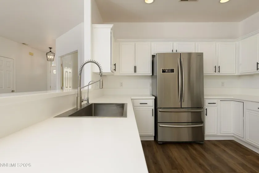 1379 Elges, Gardnerville, Nevada 89410, 3 Bedrooms Bedrooms, ,2 BathroomsBathrooms,Residential,Residential,Elges,260004743