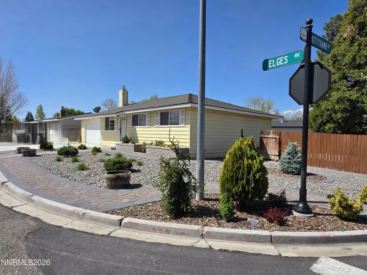 1390 Elges, Gardnerville, Nevada 89410, 3 Bedrooms Bedrooms, ,2 BathroomsBathrooms,Residential,Residential,Elges,260004745