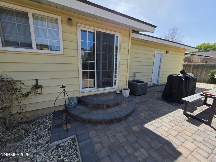 1390 Elges, Gardnerville, Nevada 89410, 3 Bedrooms Bedrooms, ,2 BathroomsBathrooms,Residential,Residential,Elges,260004745