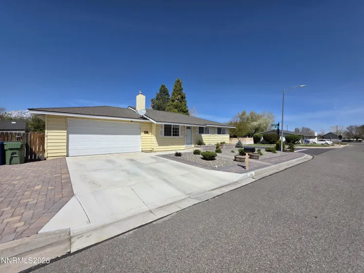 1390 Elges, Gardnerville, Nevada 89410, 3 Bedrooms Bedrooms, ,2 BathroomsBathrooms,Residential,Residential,Elges,260004745