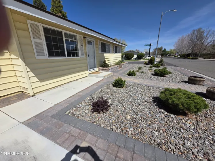 1390 Elges, Gardnerville, Nevada 89410, 3 Bedrooms Bedrooms, ,2 BathroomsBathrooms,Residential,Residential,Elges,260004745