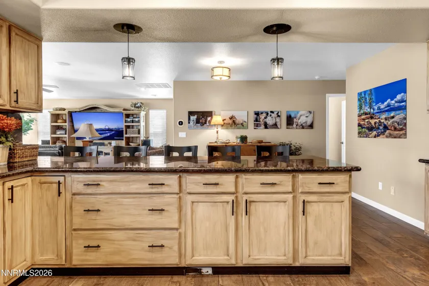 55 Geraldine, Sparks, Nevada 89441, 4 Bedrooms Bedrooms, ,3 BathroomsBathrooms,Residential,Residential,Geraldine,260004746