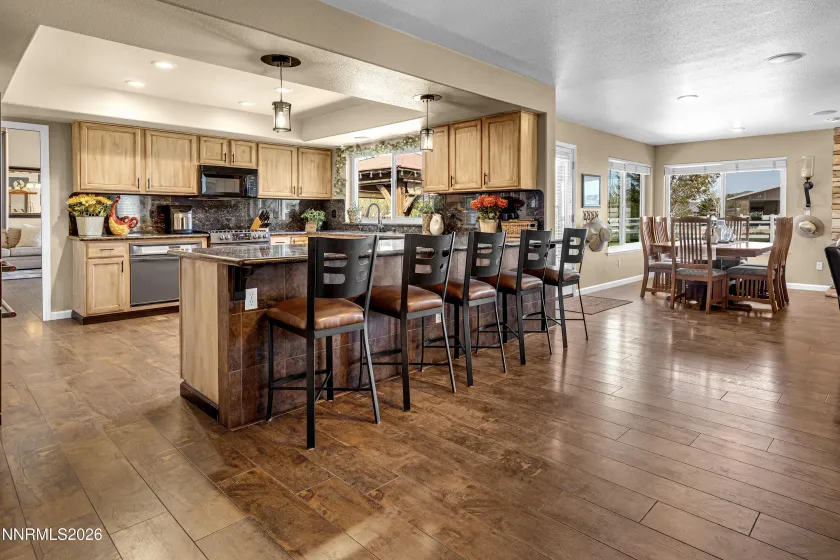 55 Geraldine, Sparks, Nevada 89441, 4 Bedrooms Bedrooms, ,3 BathroomsBathrooms,Residential,Residential,Geraldine,260004746