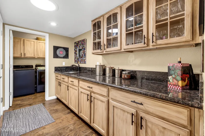 55 Geraldine, Sparks, Nevada 89441, 4 Bedrooms Bedrooms, ,3 BathroomsBathrooms,Residential,Residential,Geraldine,260004746