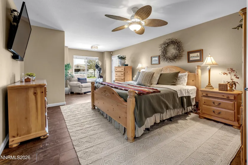 55 Geraldine, Sparks, Nevada 89441, 4 Bedrooms Bedrooms, ,3 BathroomsBathrooms,Residential,Residential,Geraldine,260004746