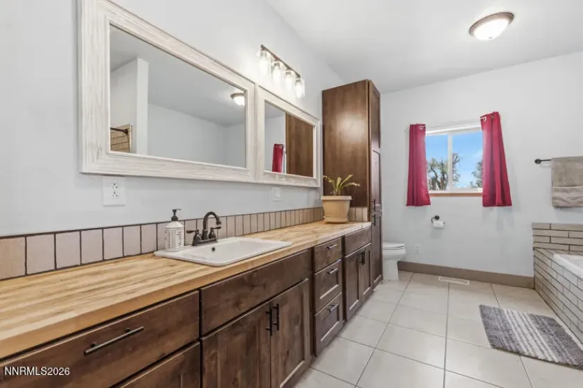 1401 Nevada 208, Yerington, Nevada 89447, 3 Bedrooms Bedrooms, ,2 BathroomsBathrooms,Residential,Residential,Nevada 208,260004747