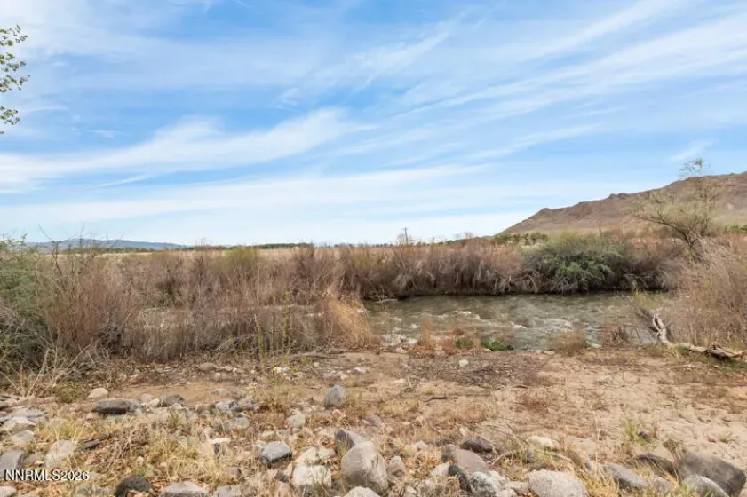 1401 Nevada 208, Yerington, Nevada 89447, 3 Bedrooms Bedrooms, ,2 BathroomsBathrooms,Residential,Residential,Nevada 208,260004747