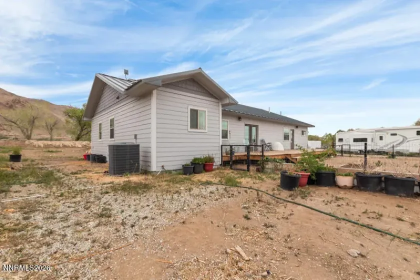 1401 Nevada 208, Yerington, Nevada 89447, 3 Bedrooms Bedrooms, ,2 BathroomsBathrooms,Residential,Residential,Nevada 208,260004747