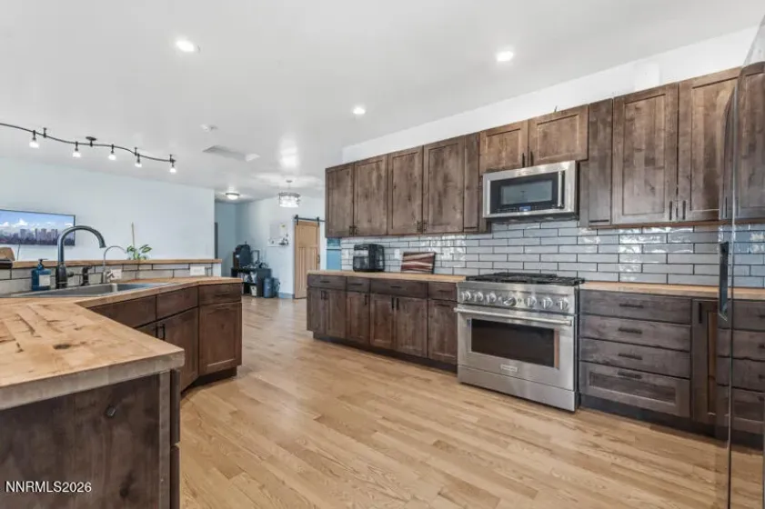 1401 Nevada 208, Yerington, Nevada 89447, 3 Bedrooms Bedrooms, ,2 BathroomsBathrooms,Residential,Residential,Nevada 208,260004747