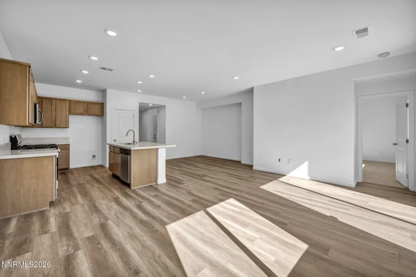 755 Kess, Reno, Nevada 89506, 3 Bedrooms Bedrooms, ,2 BathroomsBathrooms,Residential,Residential,Kess,260004750