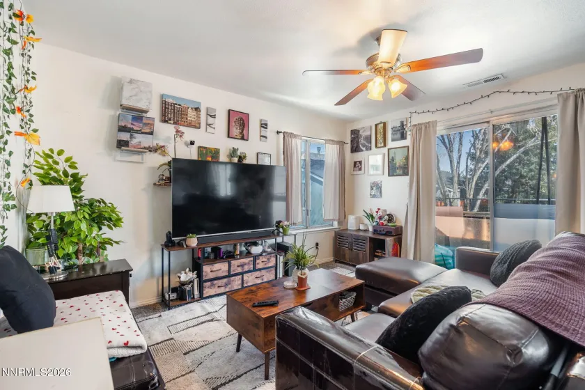 4604 Neil, Reno, Nevada 89502, 2 Bedrooms Bedrooms, ,1 BathroomBathrooms,Residential,Residential,Neil,260004751