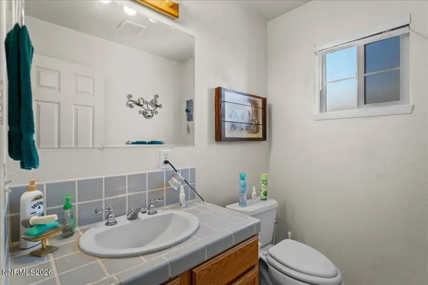 11250 Osage, Reno, Nevada 89508, 4 Bedrooms Bedrooms, ,3 BathroomsBathrooms,Residential,Residential,Osage,260004759