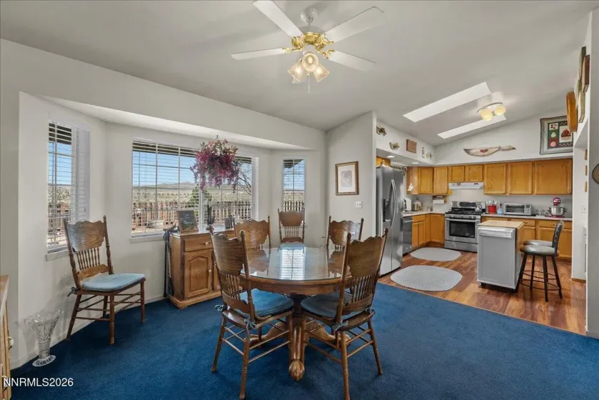 11250 Osage, Reno, Nevada 89508, 4 Bedrooms Bedrooms, ,3 BathroomsBathrooms,Residential,Residential,Osage,260004759