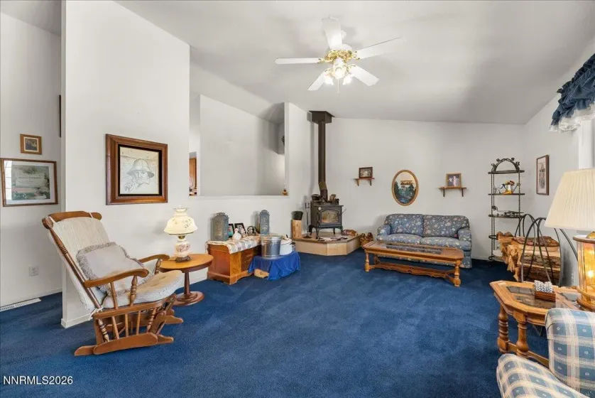 11250 Osage, Reno, Nevada 89508, 4 Bedrooms Bedrooms, ,3 BathroomsBathrooms,Residential,Residential,Osage,260004759