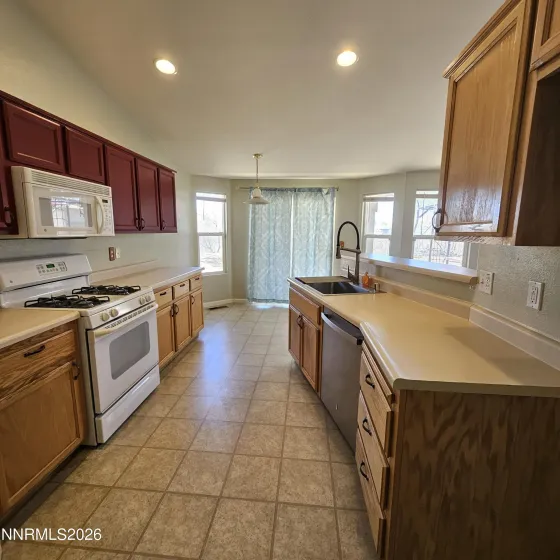 163 Shadow Mountain, Fernley, Nevada 89408, 3 Bedrooms Bedrooms, ,2 BathroomsBathrooms,Residential,Residential,Shadow Mountain,260004767
