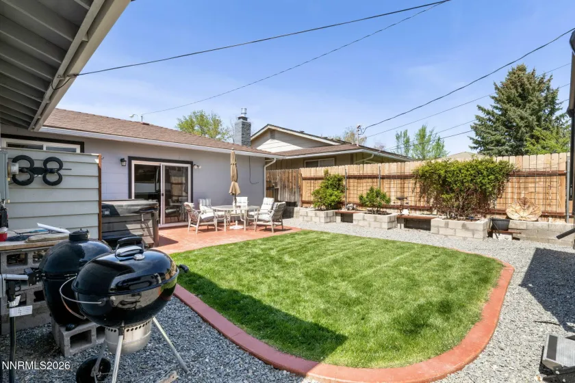 2201 Glenn, Carson City, Nevada 89703, 3 Bedrooms Bedrooms, ,2 BathroomsBathrooms,Residential,Residential,Glenn,260004768