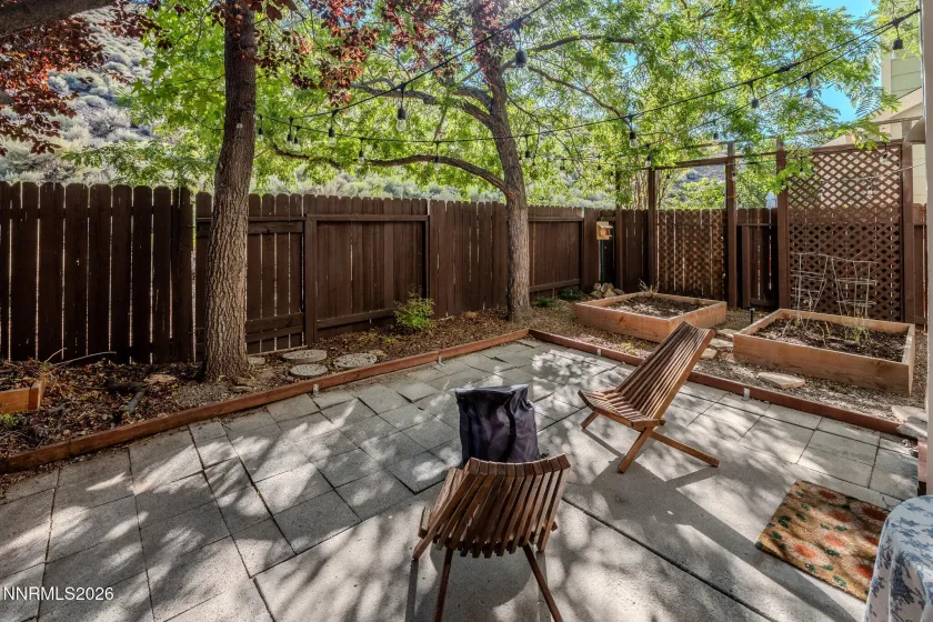 4321 Leeward, Reno, Nevada 89502, 2 Bedrooms Bedrooms, ,3 BathroomsBathrooms,Residential,Residential,Leeward,260004043