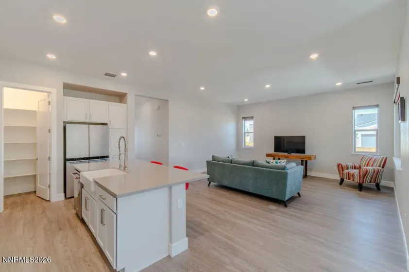 399 Porter Peak, Carson City, Nevada 89701, 3 Bedrooms Bedrooms, ,2 BathroomsBathrooms,Residential,Residential,Porter Peak,260004770