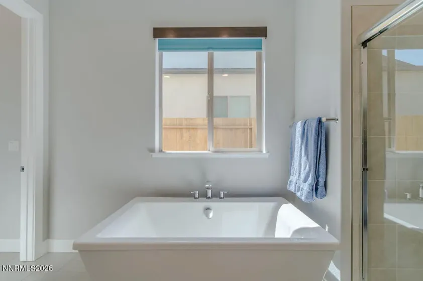 399 Porter Peak, Carson City, Nevada 89701, 3 Bedrooms Bedrooms, ,2 BathroomsBathrooms,Residential,Residential,Porter Peak,260004770