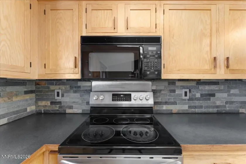 1689 Gregg, Carson City, Nevada 89701, 3 Bedrooms Bedrooms, ,2 BathroomsBathrooms,Residential,Residential,Gregg,260004771