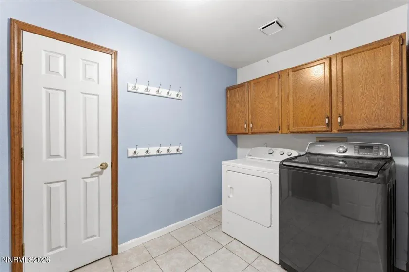 1689 Gregg, Carson City, Nevada 89701, 3 Bedrooms Bedrooms, ,2 BathroomsBathrooms,Residential,Residential,Gregg,260004771