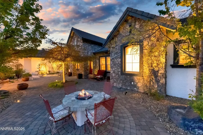 15020 Napoleon, Reno, Nevada 89511, 4 Bedrooms Bedrooms, ,4 BathroomsBathrooms,Residential,Residential,Napoleon,260004781