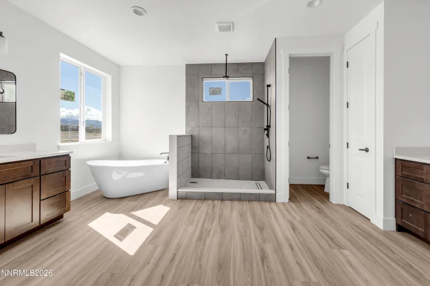 105 Pinto Ranch, Reno, Nevada 89510, 3 Bedrooms Bedrooms, ,2 BathroomsBathrooms,Residential,Residential,Pinto Ranch,260004783