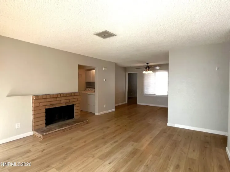 2124 Roundhouse, Sparks, Nevada 89431, 2 Bedrooms Bedrooms, ,2 BathroomsBathrooms,Residential,Residential,Roundhouse,260004800