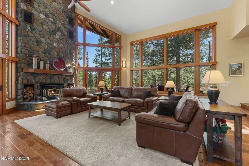 101 Meadow, Stateline, Nevada 89449, 3 Bedrooms Bedrooms, ,4 BathroomsBathrooms,Residential,Residential,Meadow,260004789