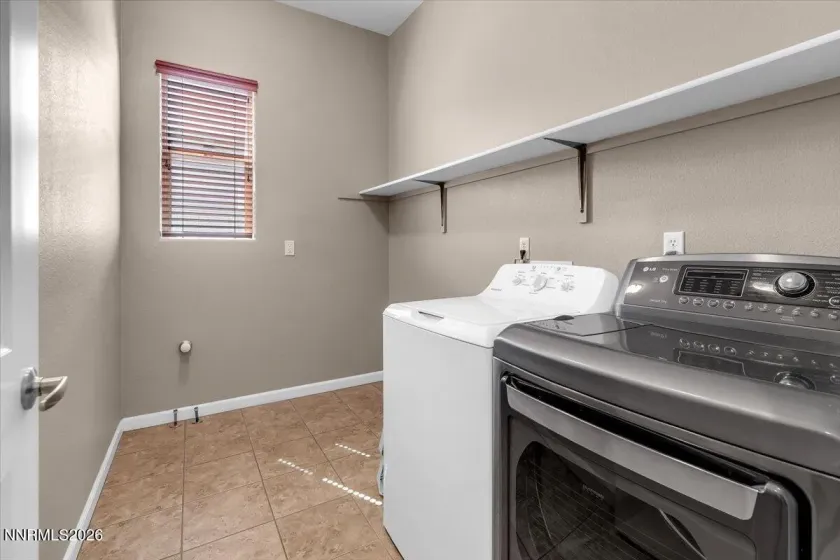 4798 Soave, Sparks, Nevada 89436, 3 Bedrooms Bedrooms, ,3 BathroomsBathrooms,Residential,Residential,Soave,260003472