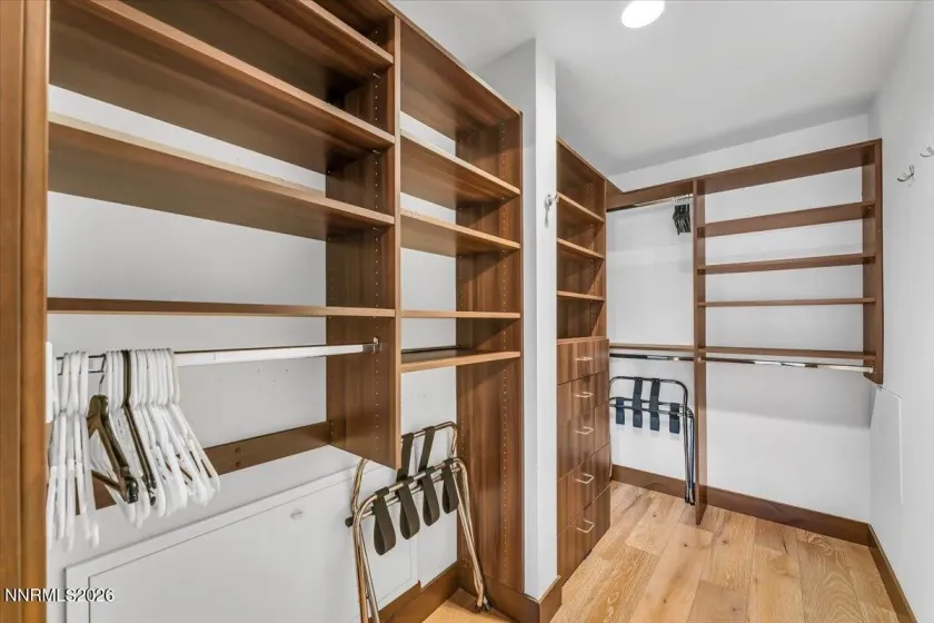 17 Beach Club, Stateline, Nevada 89449, 1 Bedroom Bedrooms, ,2 BathroomsBathrooms,Residential,Residential,Beach Club,260004802