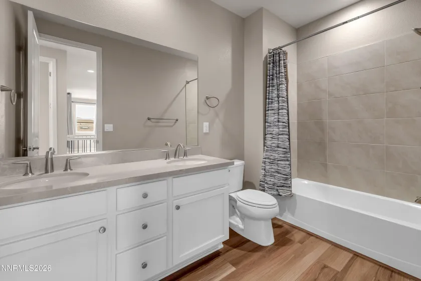 7609 Navasota, Sparks, Nevada 89436, 4 Bedrooms Bedrooms, ,3 BathroomsBathrooms,Residential,Residential,Navasota,260001480