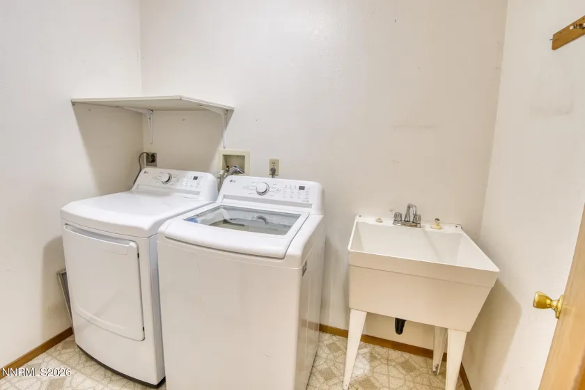 196 Q, Virginia City, Nevada 89440, 2 Bedrooms Bedrooms, ,2 BathroomsBathrooms,Residential,Residential,Q,260004808