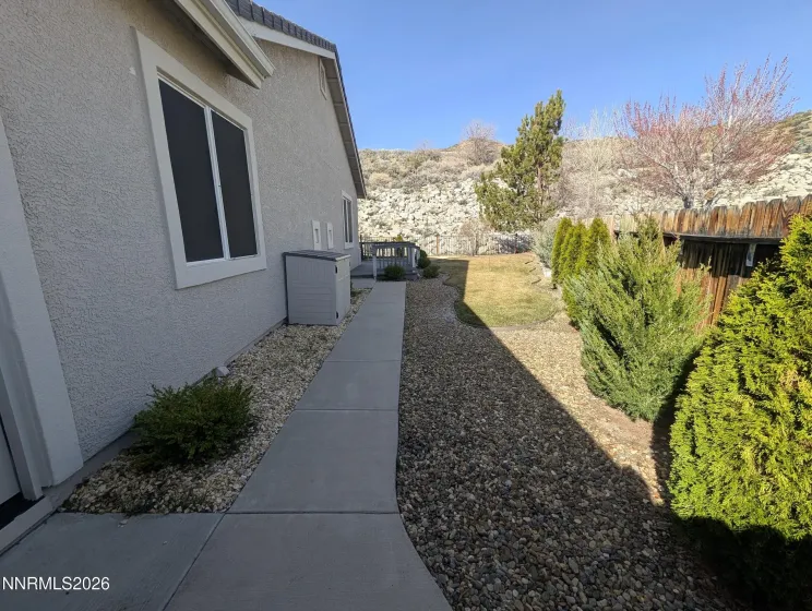 1051 Pebble Beach, Minden, Nevada 89423, 3 Bedrooms Bedrooms, ,2 BathroomsBathrooms,Residential,Residential,Pebble Beach,260004807
