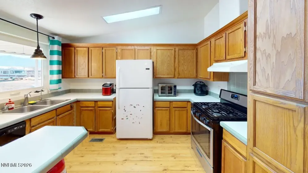 7430 Rose Creek, Winnemucca, Nevada 89445, 4 Bedrooms Bedrooms, ,3 BathroomsBathrooms,Residential,Residential,Rose Creek,260000713