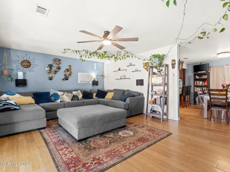 110 Sells, Sparks, Nevada 89431, 3 Bedrooms Bedrooms, ,2 BathroomsBathrooms,Residential,Residential,Sells,260004818